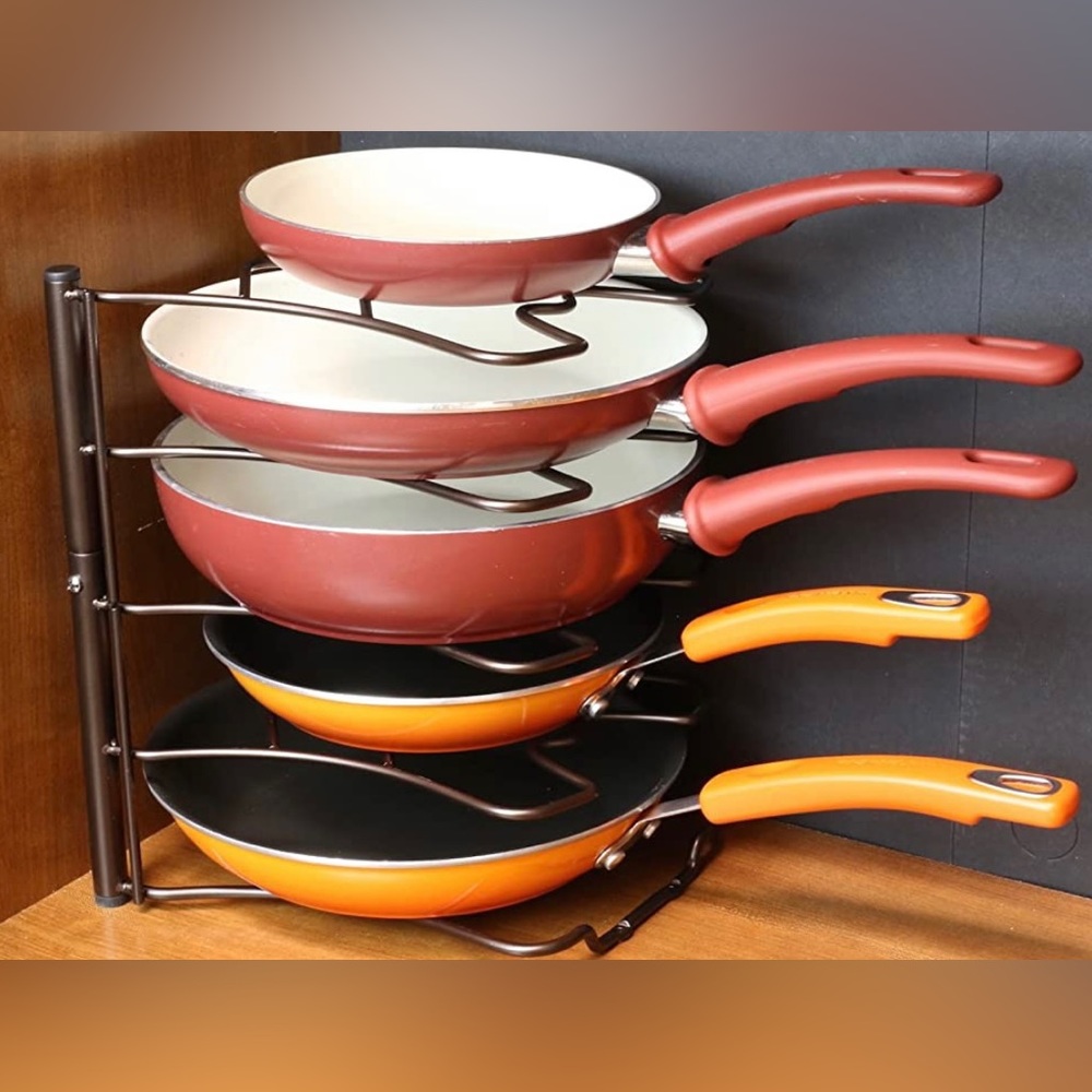 DecoBros Kitchen Counter and Cabinet Pan Organizer Shelf
Rack, Bronze